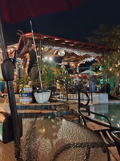 Crafter's Brew Market & Social photo 4